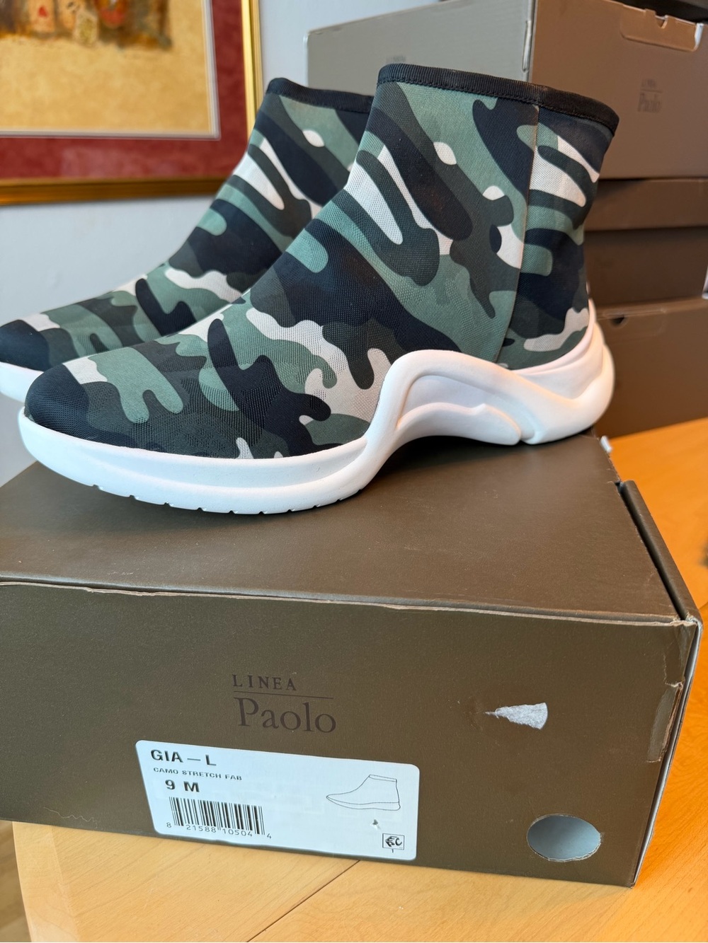 NWT Linea Paolo Camouflage Side Zipper Slide-On Sneakers Green, Black, White 9M